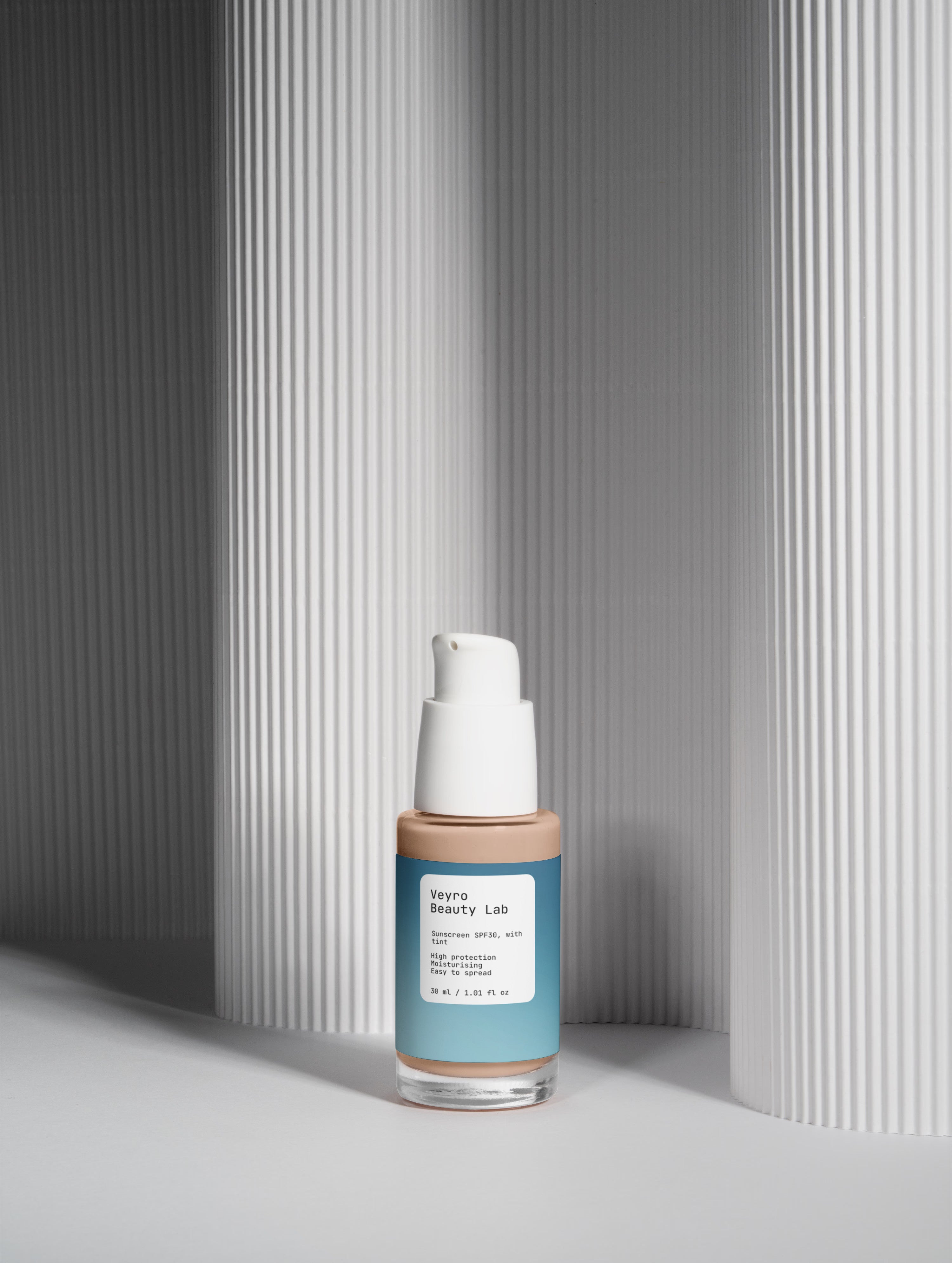 Sunscreen SPF30, with tint